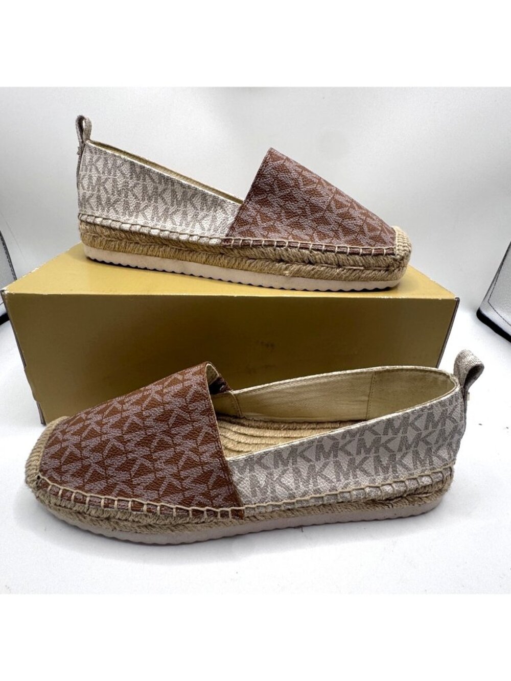 Michael Kors Lenny Espadrille Size 6.5M Slip-On Shoes Brown Beige Logo Canvas Ro